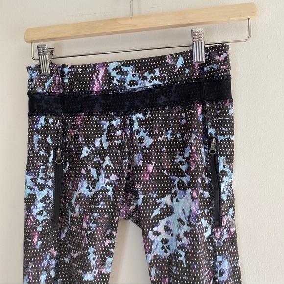 LULULEMON All Sport Crop Floral Sport Tranquil Blue Multi legging - Picture 8 of 10